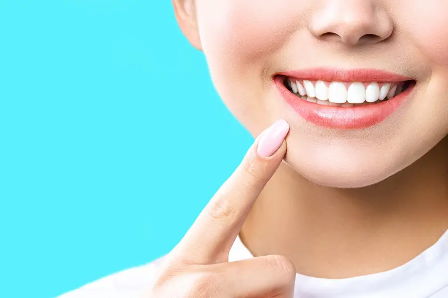 Smile Brightly with KöR whitening